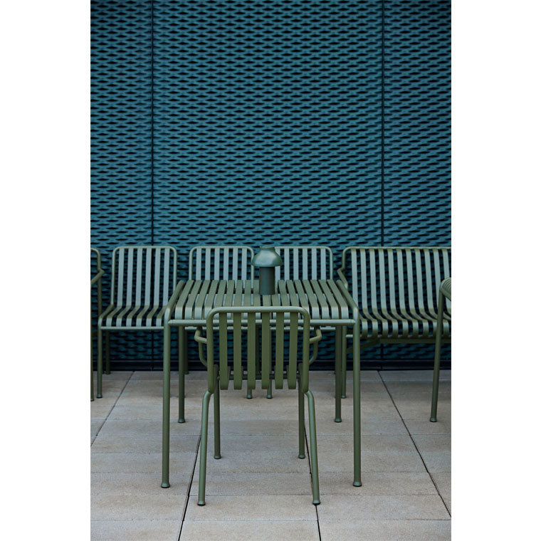 PALISSADE TABLE
